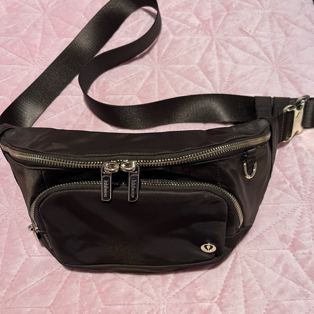 Lululemon Crossbody Belt Bag